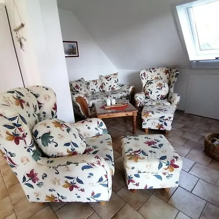 - Steuck Apartment Kellenhusen
